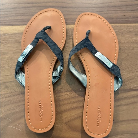 Coach Women's Black and Tan Flip-Flop Sandals - Picture 1 of 6